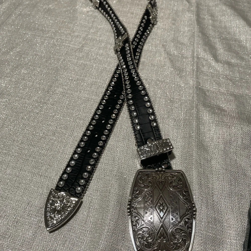 Blazin Roxx Black Leather Western Belt with Ornate Silver Buckle - Picture 9 of 11